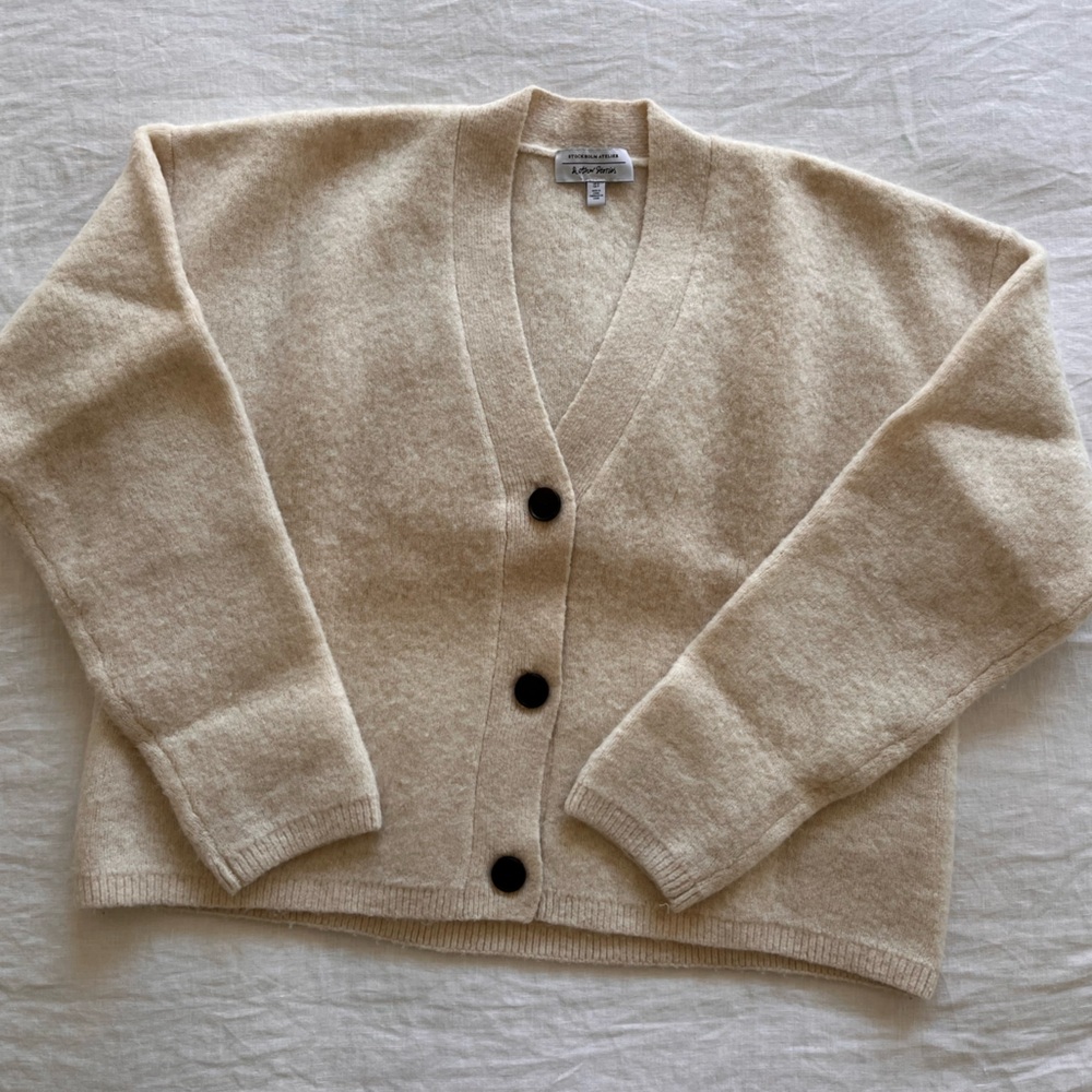 & Other Stories Cropped Cardigan